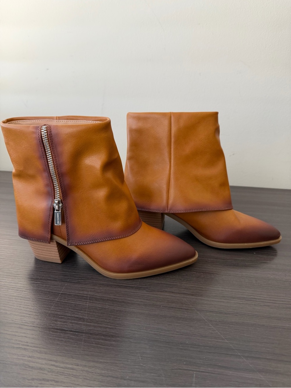 Kenneth Cole Reaction Womens Boots Sz 6 Camel Leather Ankle Booties Sales Sample